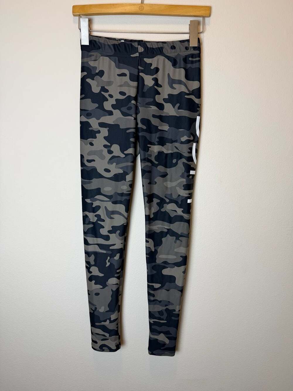 DDFt Camouflage Leggings Size M